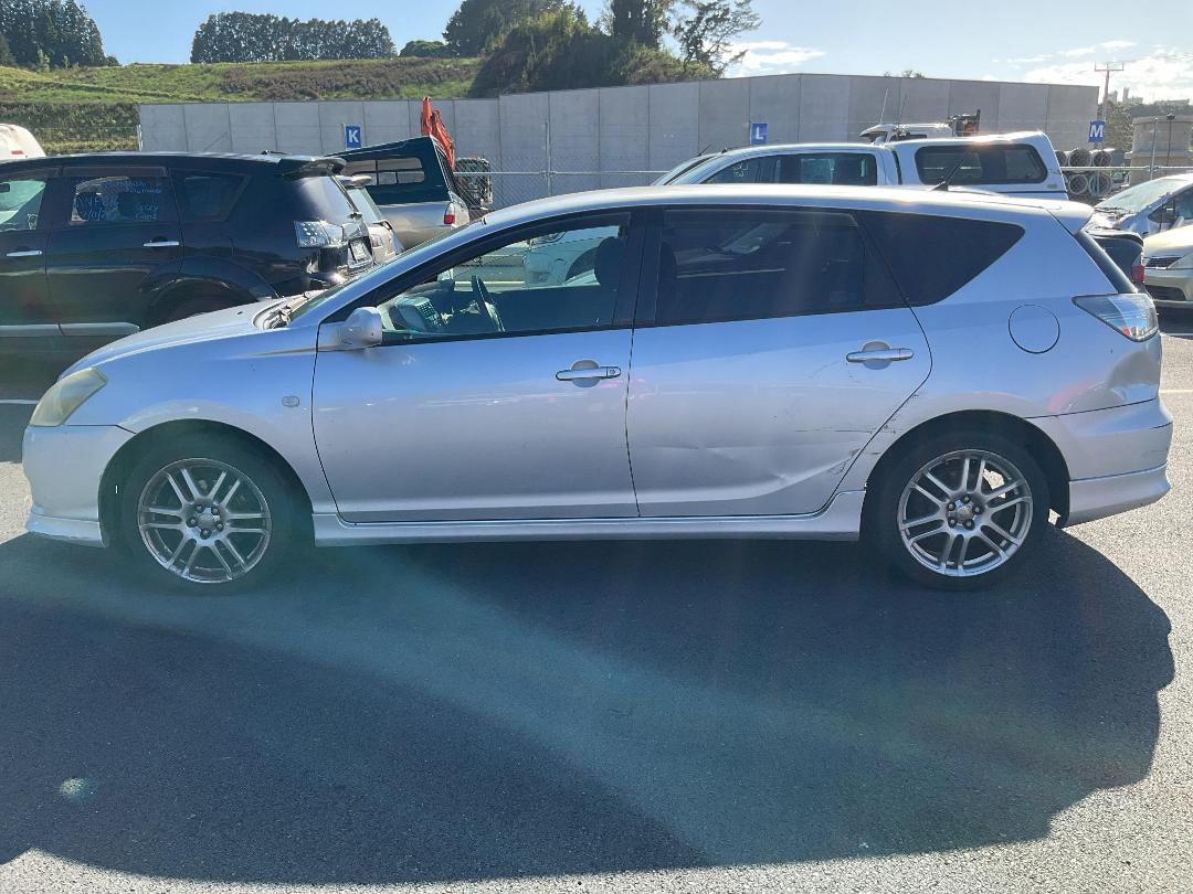 Photo '6' of Toyota Caldina