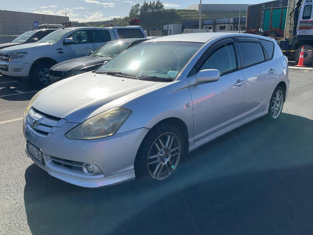 Photo '2' of Toyota Caldina