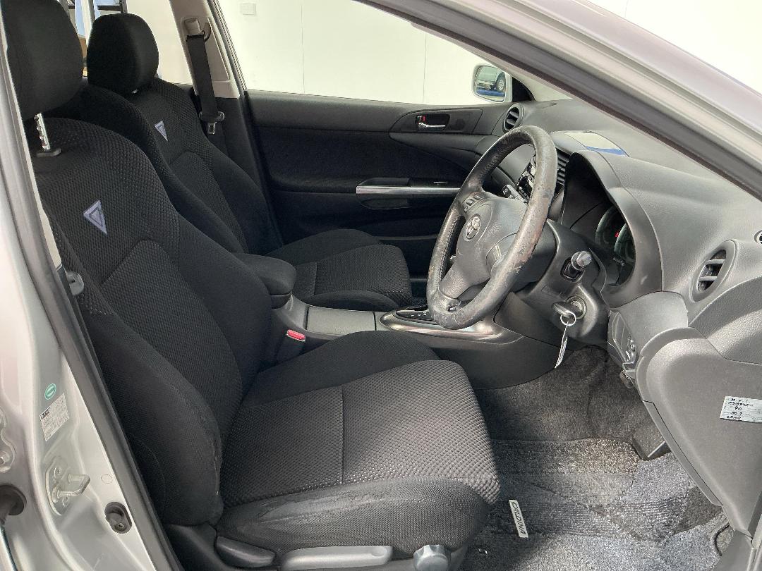 Photo '16' of Toyota Caldina Photo '16' of Toyota Caldina