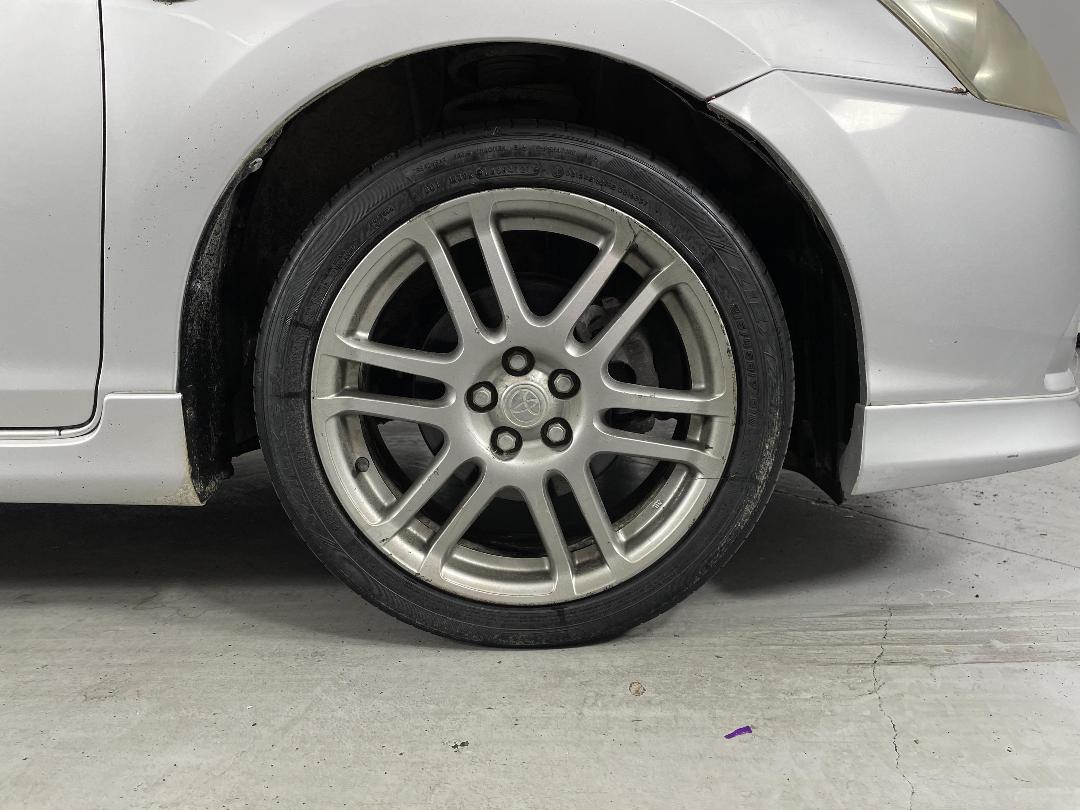 Photo '9' of Toyota Caldina Photo '9' of Toyota Caldina