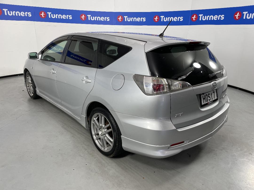 Photo '5' of Toyota Caldina Photo '5' of Toyota Caldina