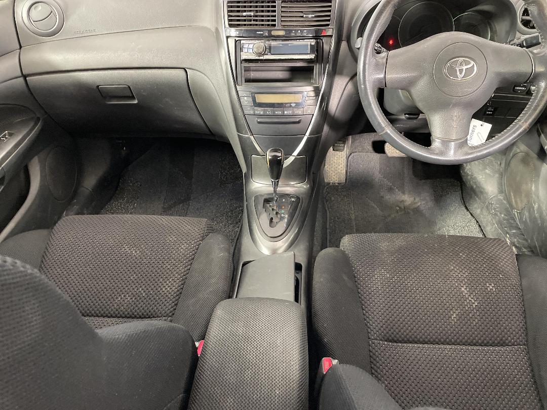 Photo '18' of Toyota Caldina Photo '18' of Toyota Caldina