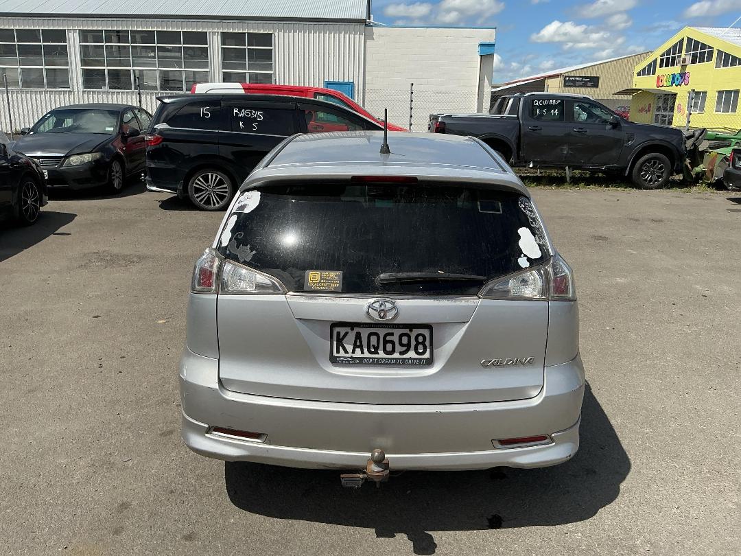 Photo '5' of Toyota Caldina Photo '5' of Toyota Caldina