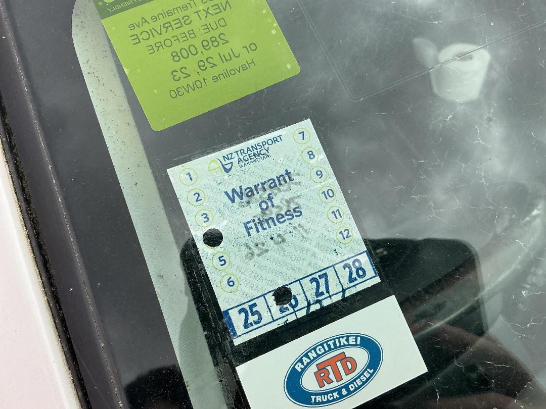 Photo '16' of Toyota Caldina ZL-Edition