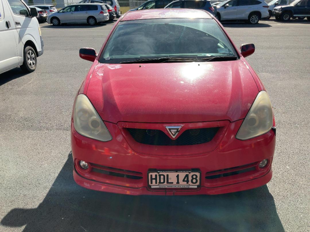 Photo '2' of Toyota Caldina Photo '2' of Toyota Caldina