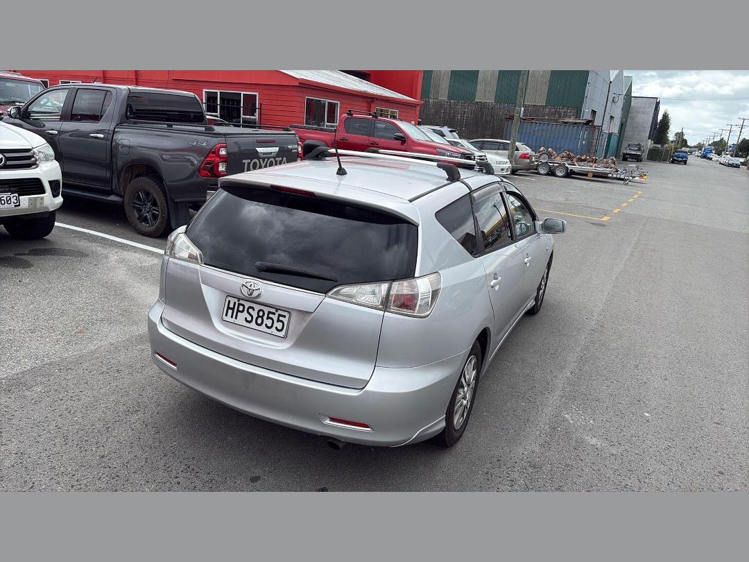 Photo '2' of Toyota Caldina