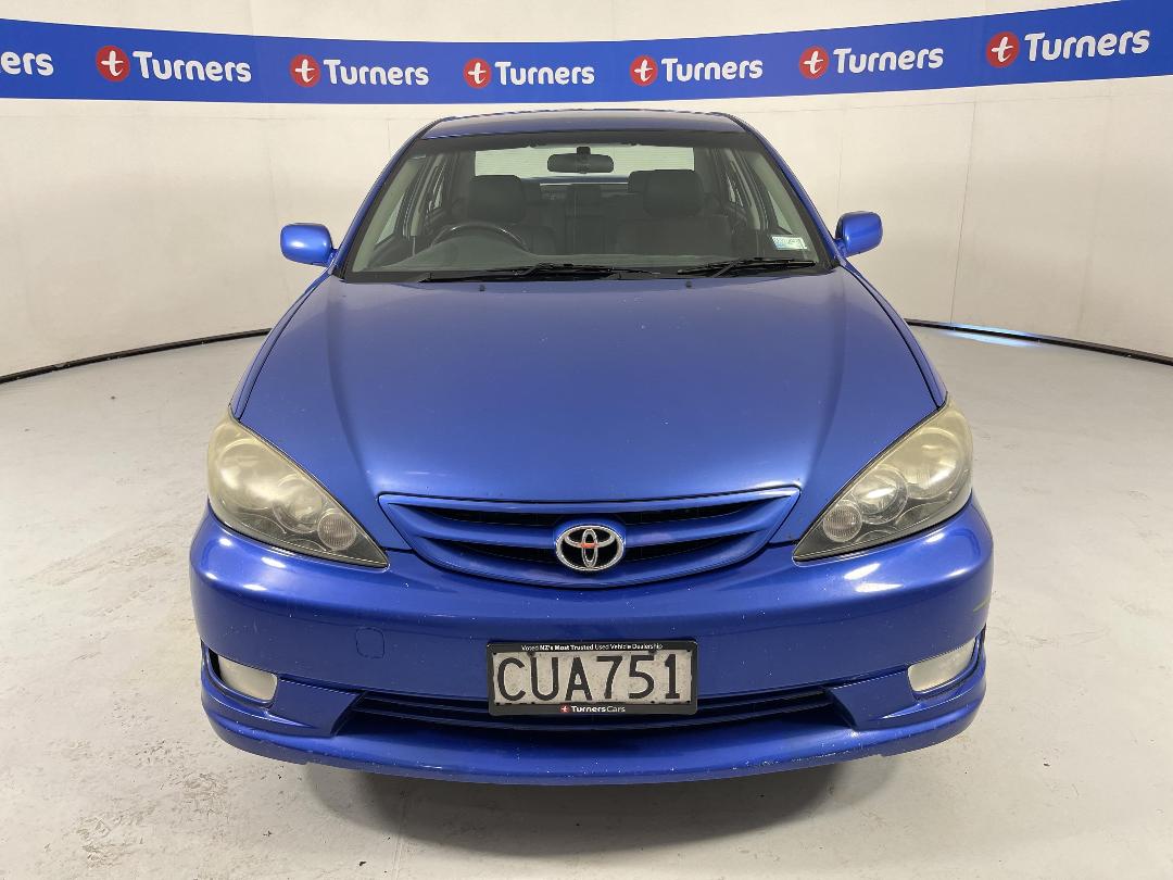 Photo '2' of Toyota Camry