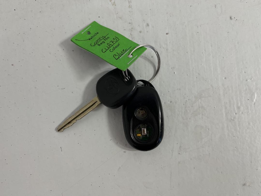 Photo '22' of Toyota Camry