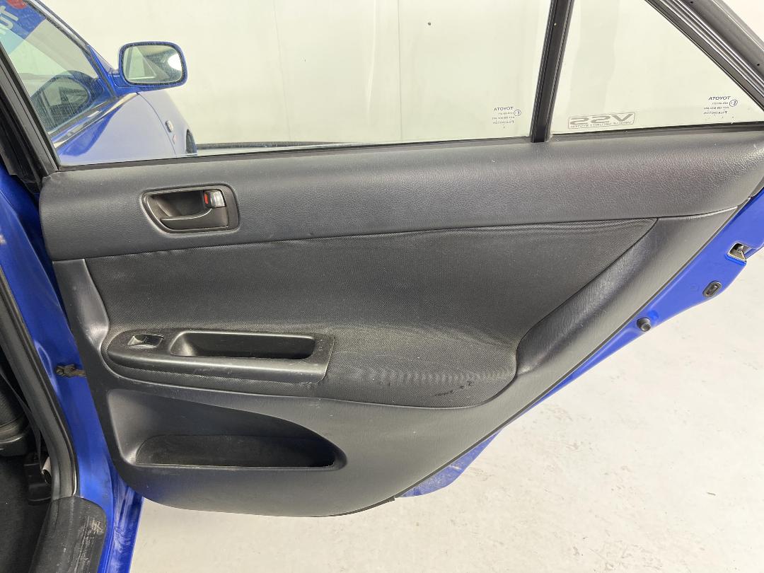 Photo '19' of Toyota Camry