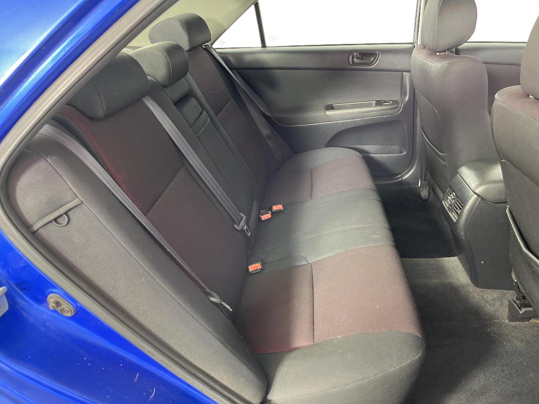 Photo '20' of Toyota Camry