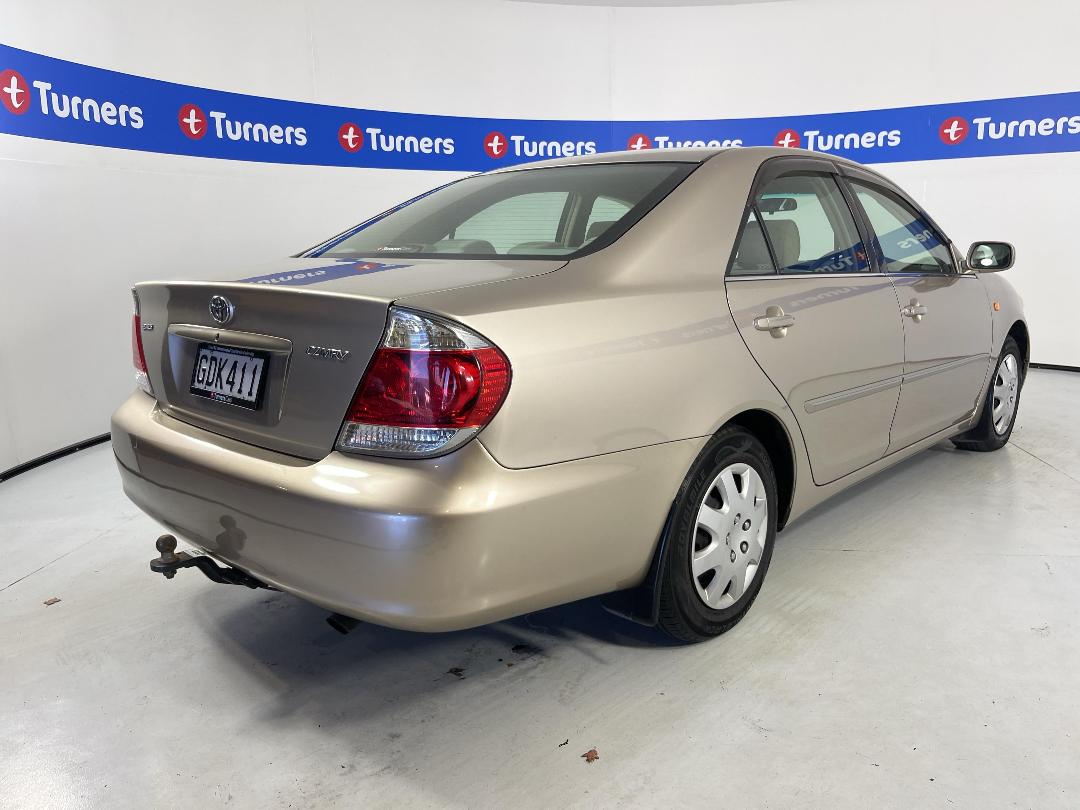 Photo '7' of Toyota Camry