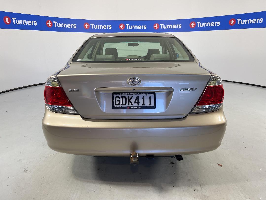 Photo '6' of Toyota Camry