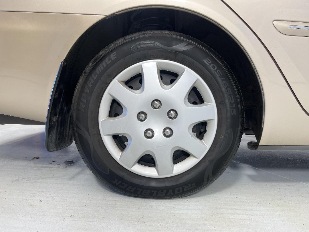 Photo '12' of Toyota Camry