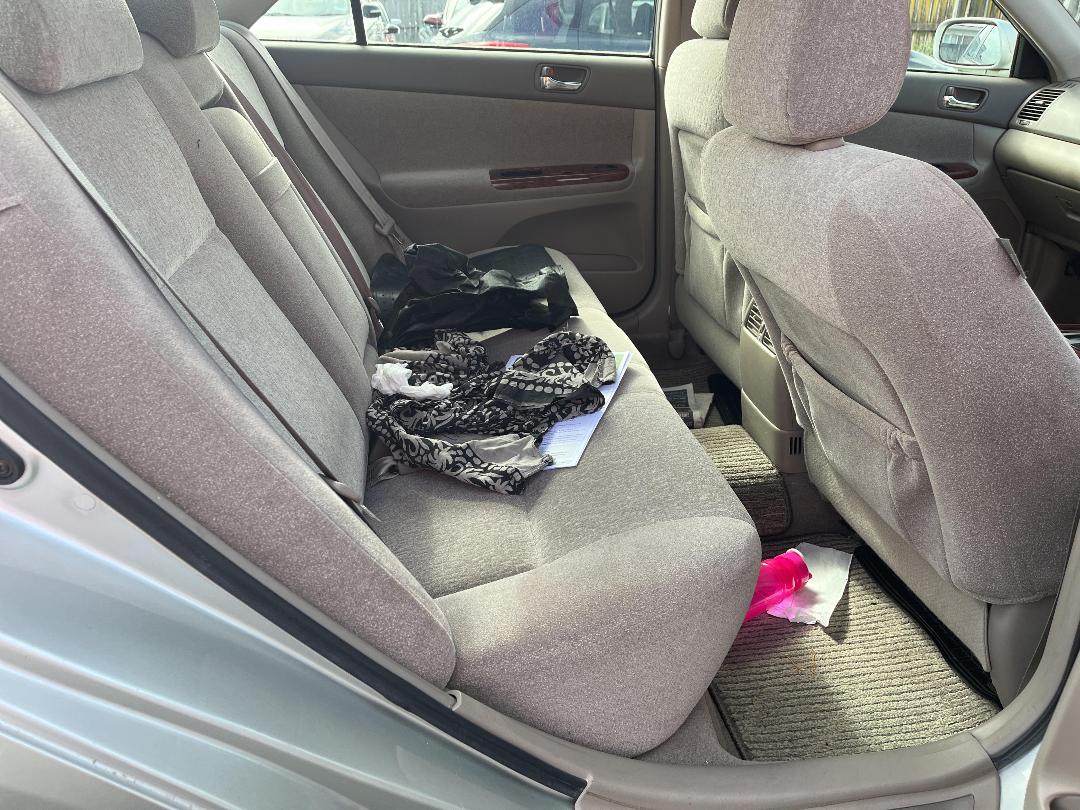 Photo '18' of Toyota Camry