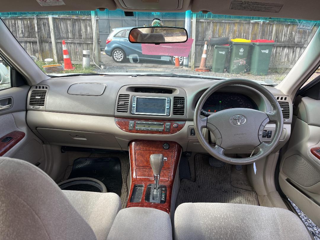 Photo '15' of Toyota Camry