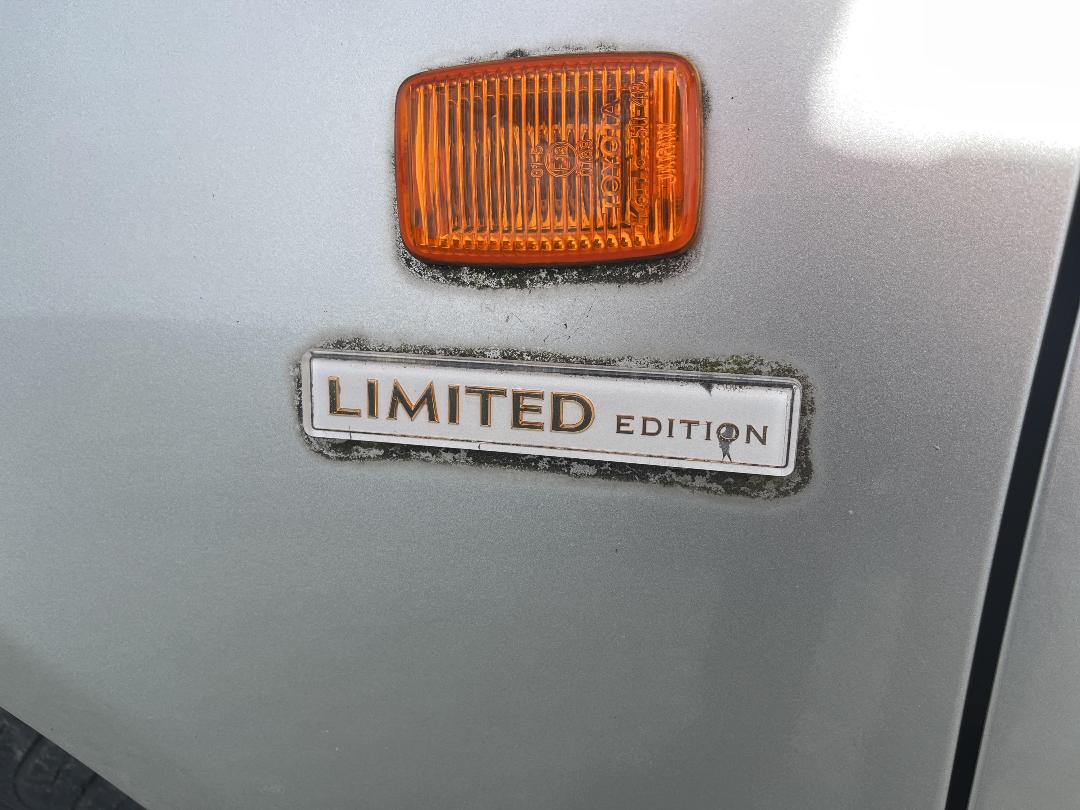 Photo '23' of Toyota Camry