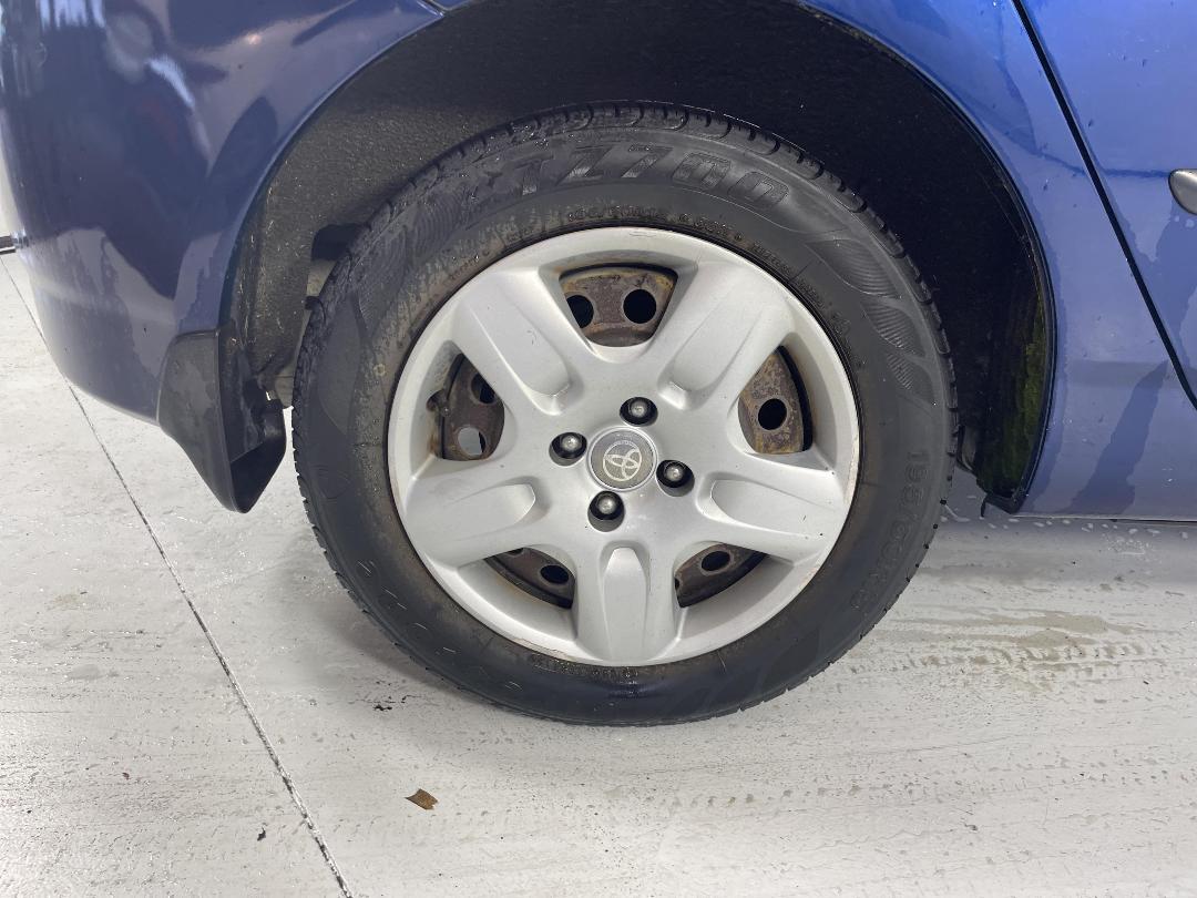 Photo '10' of Toyota Corolla GL Photo '10' of Toyota Corolla GL