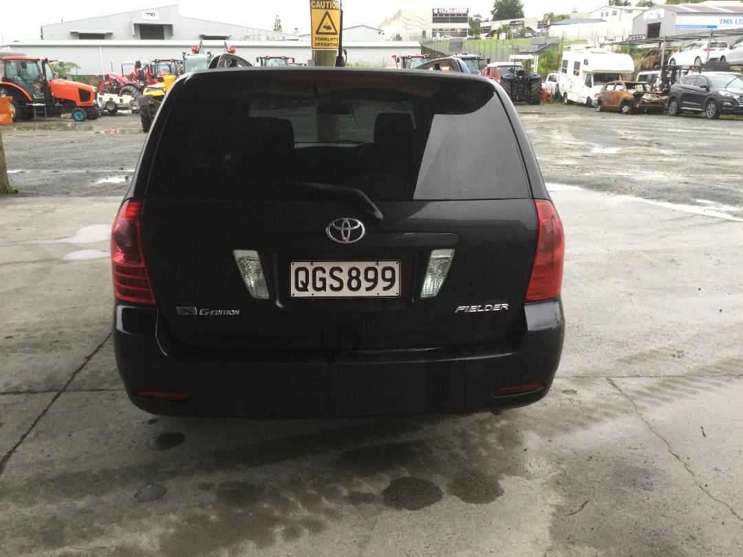 Photo '6' of Toyota Corolla Fielder Photo '6' of Toyota Corolla Fielder