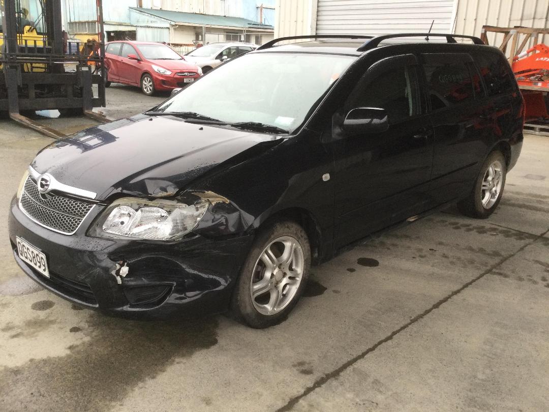 Photo '3' of Toyota Corolla Fielder Photo '3' of Toyota Corolla Fielder