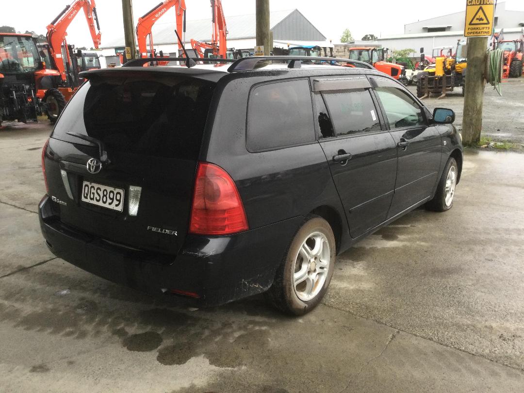 Photo '7' of Toyota Corolla Fielder Photo '7' of Toyota Corolla Fielder