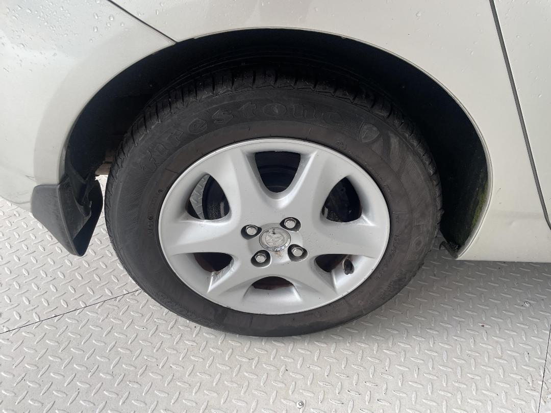 Photo '12' of Toyota Corolla