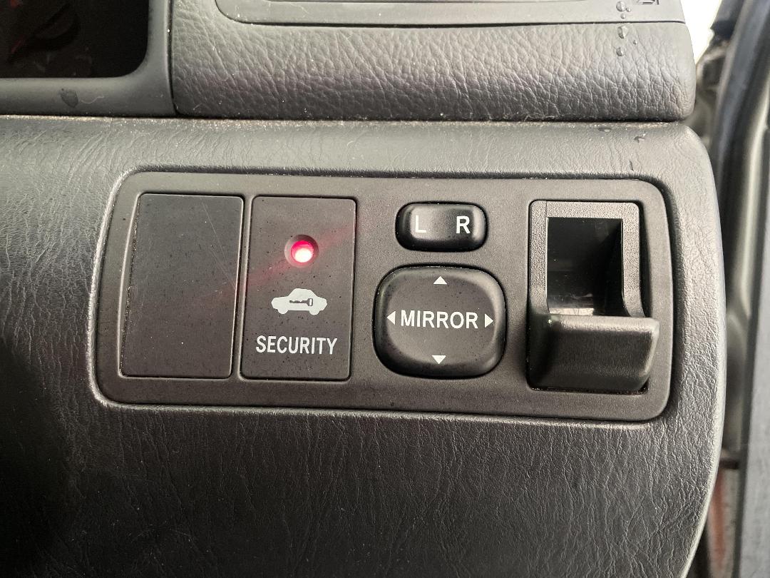 Photo '24' of Toyota Corolla