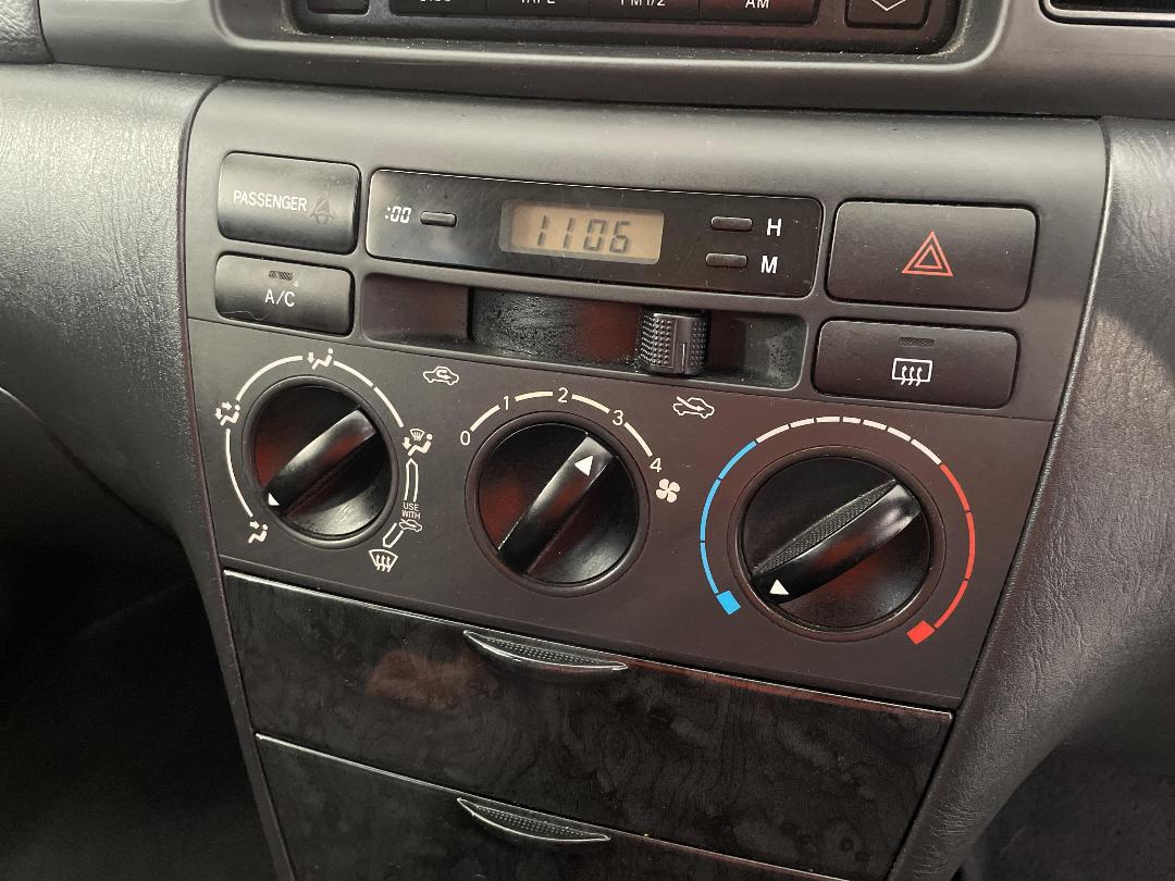 Photo '27' of Toyota Corolla