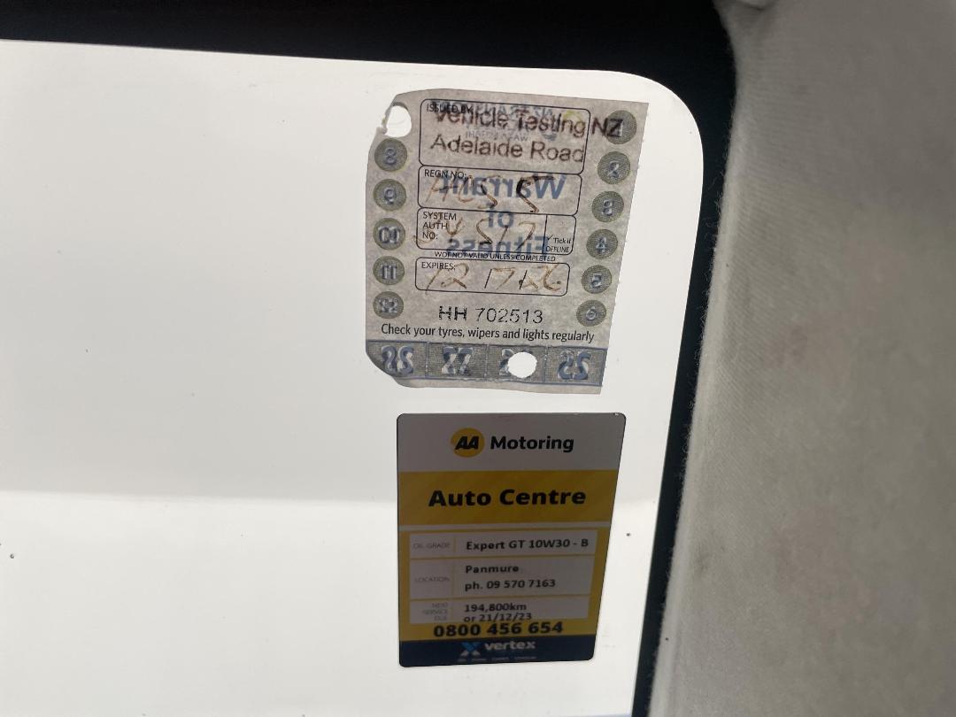 Photo '30' of Toyota Corolla