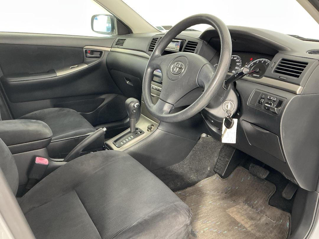 Photo '16' of Toyota Corolla