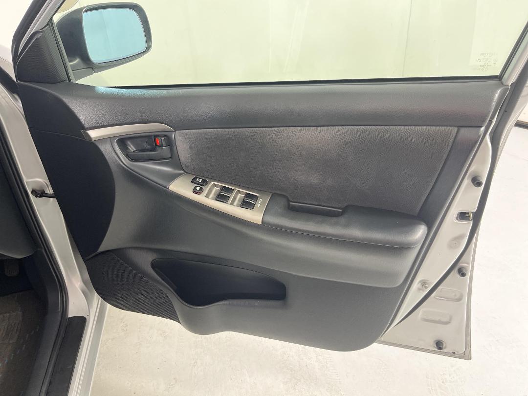 Photo '15' of Toyota Corolla Photo '15' of Toyota Corolla