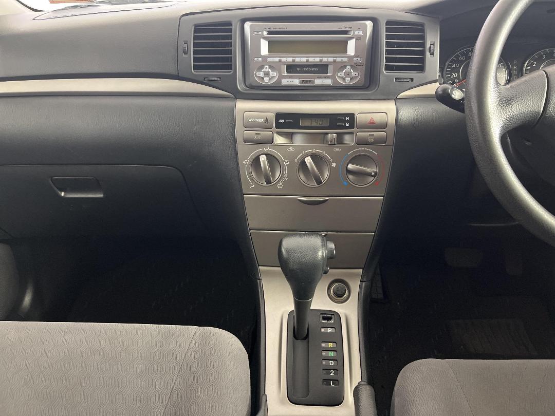 Photo '18' of Toyota Corolla Photo '18' of Toyota Corolla