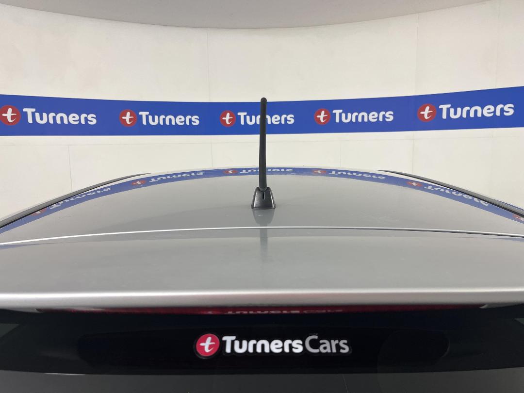 Photo '25' of Toyota Corolla Photo '25' of Toyota Corolla