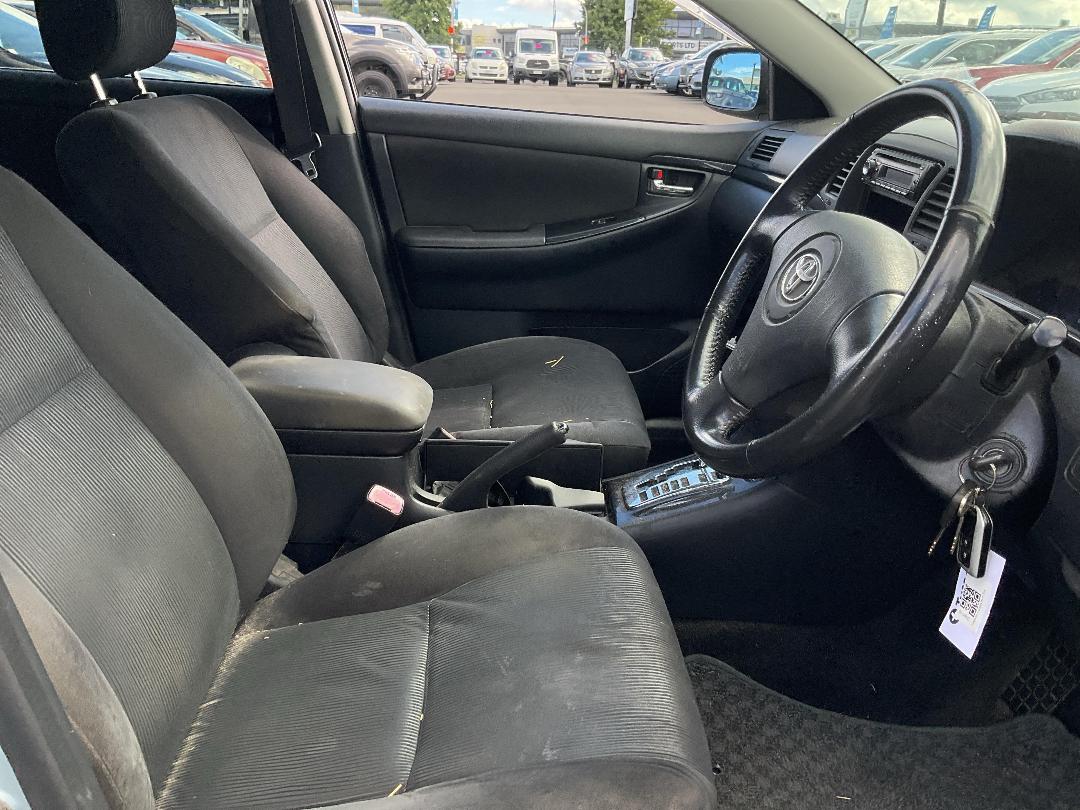 Photo '6' of Toyota Corolla Fielder