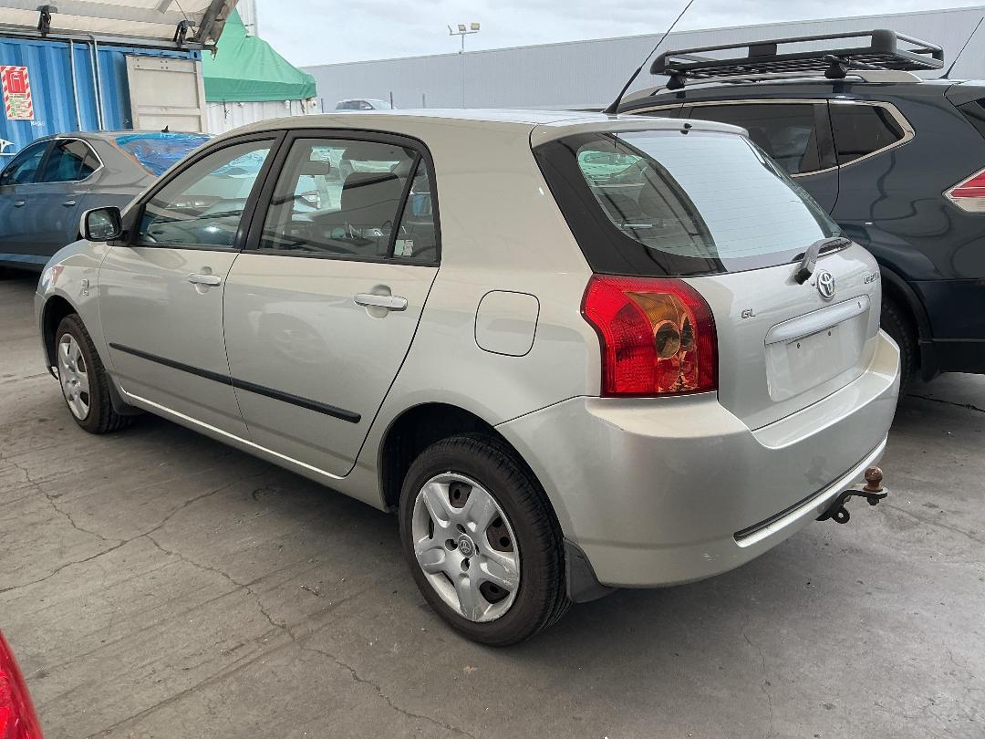 Photo '8' of Toyota Corolla GL Photo '8' of Toyota Corolla GL