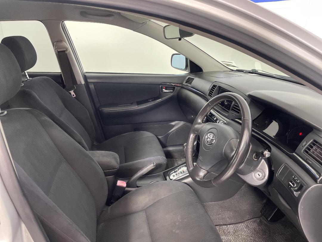 Photo '16' of Toyota Corolla