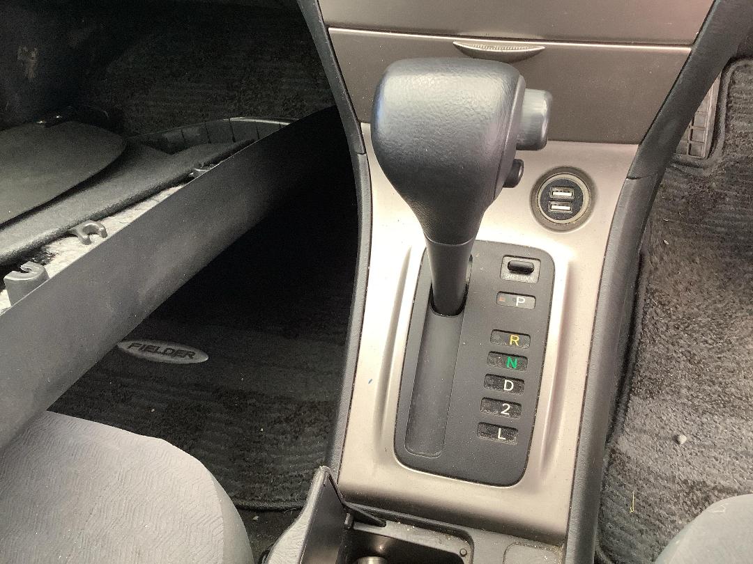 Photo '14' of Toyota Corolla Fielder