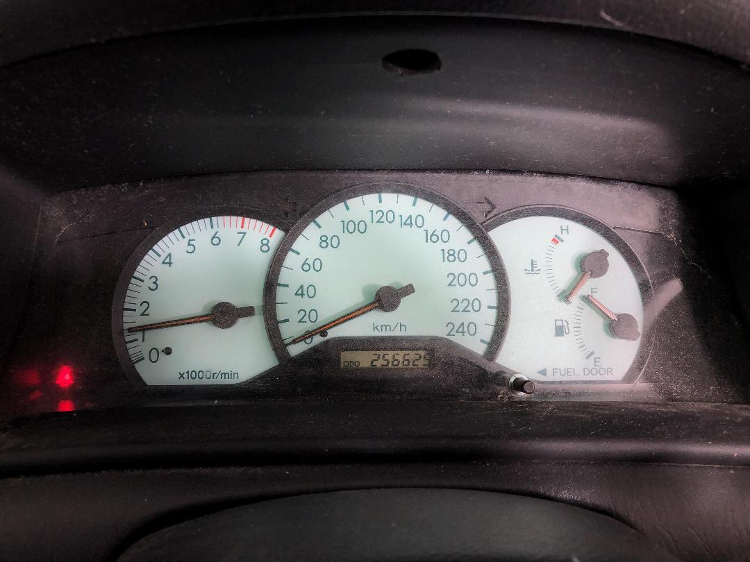 Photo '16' of Toyota Corolla GL