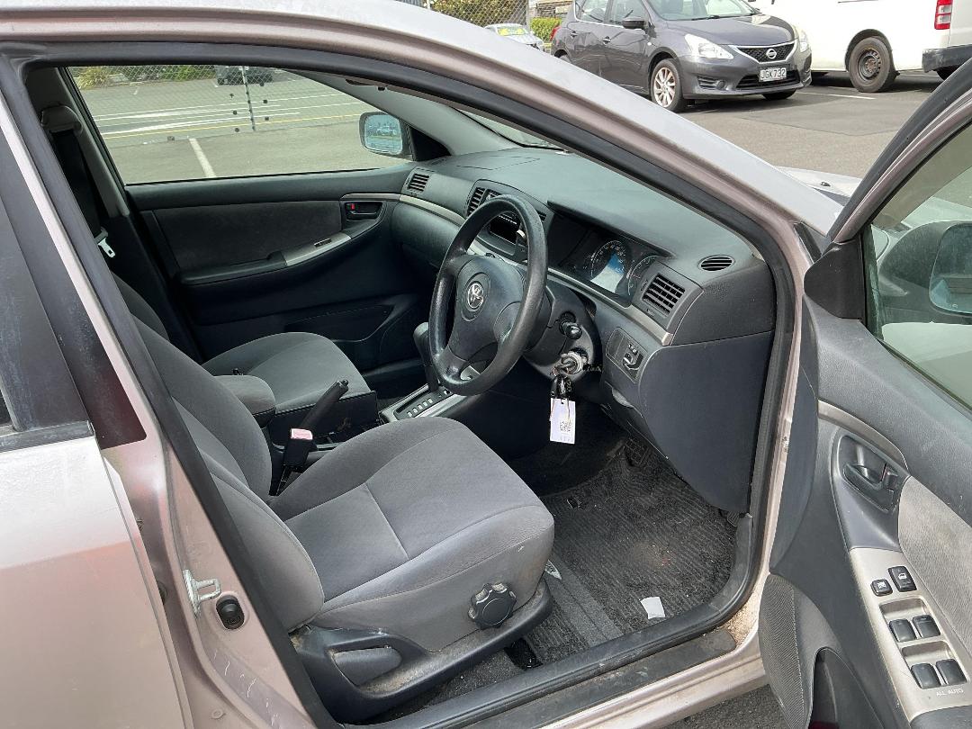 Photo '11' of Toyota Corolla Runx