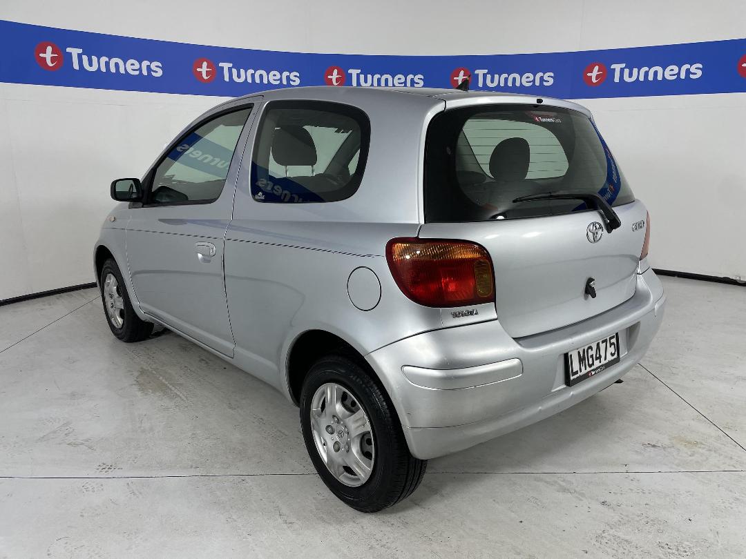 Photo '5' of Toyota Echo Photo '5' of Toyota Echo