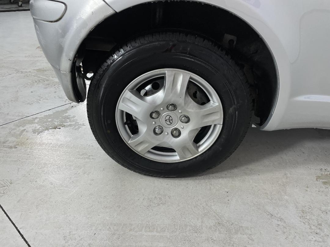 Photo '12' of Toyota Echo Photo '12' of Toyota Echo