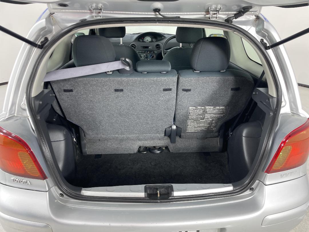 Photo '14' of Toyota Echo Photo '14' of Toyota Echo