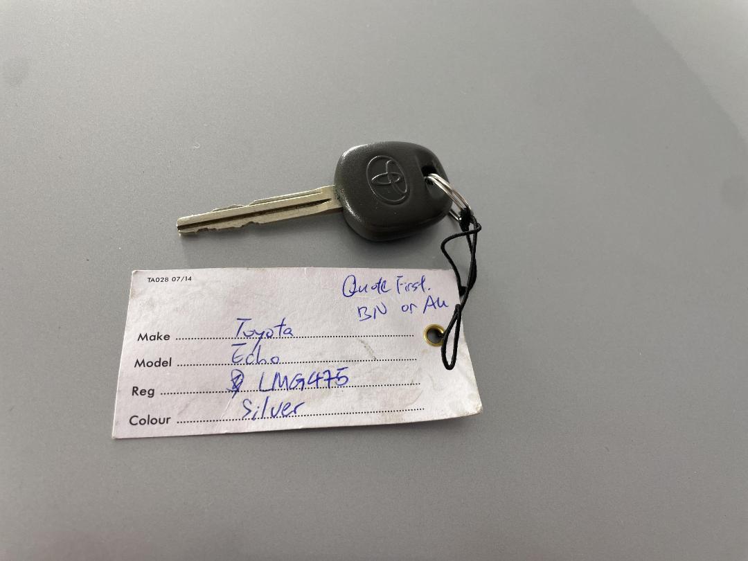 Photo '21' of Toyota Echo Photo '21' of Toyota Echo