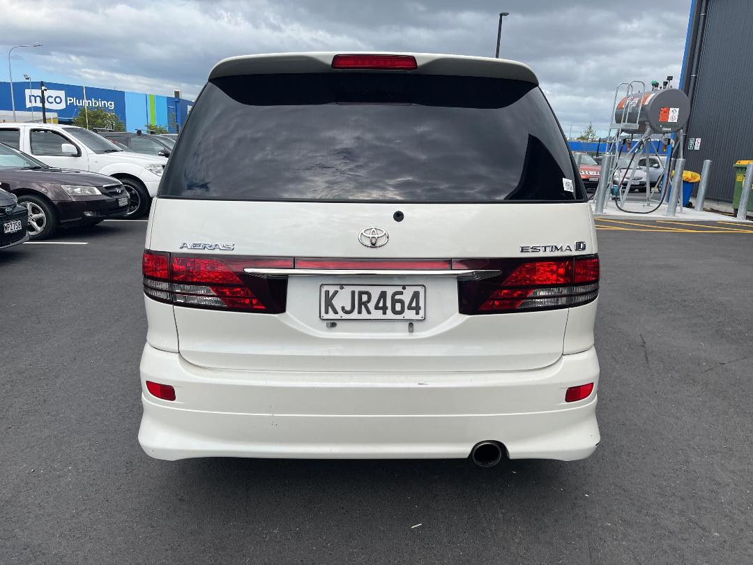 Photo '6' of Toyota Estima Photo '6' of Toyota Estima