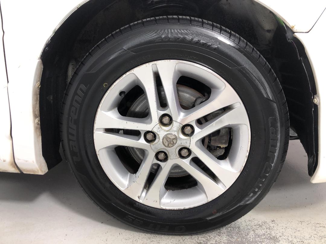 Photo '9' of Toyota Estima Photo '9' of Toyota Estima