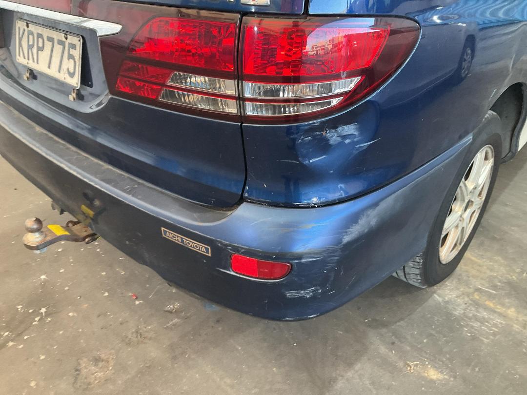 Photo '24' of Toyota Estima