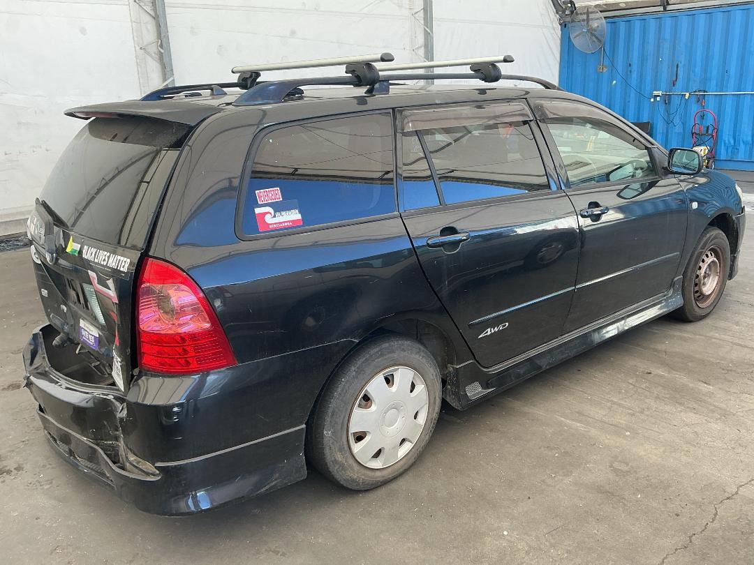 Photo '6' of Toyota Fielder S