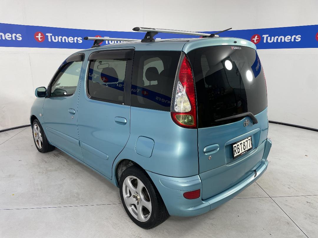 Photo '5' of Toyota Funcargo Photo '5' of Toyota Funcargo