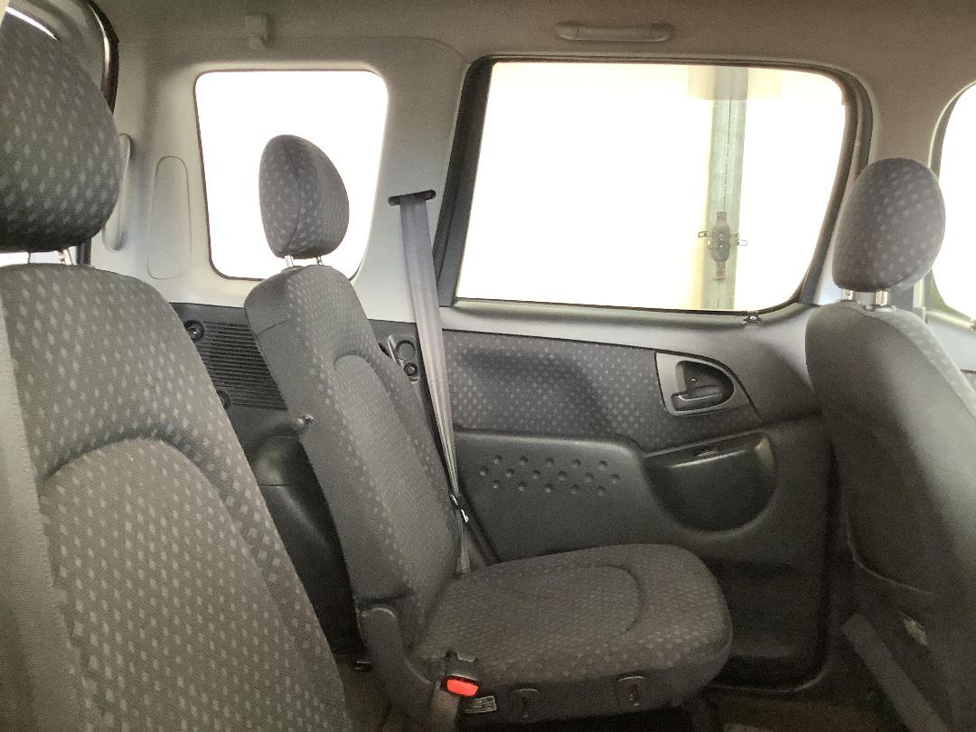 Photo '9' of Toyota Funcargo