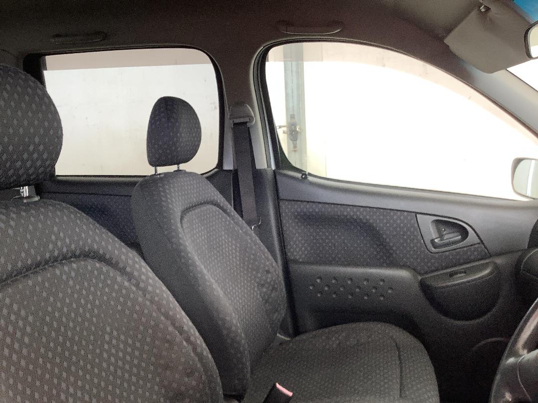 Photo '12' of Toyota Funcargo