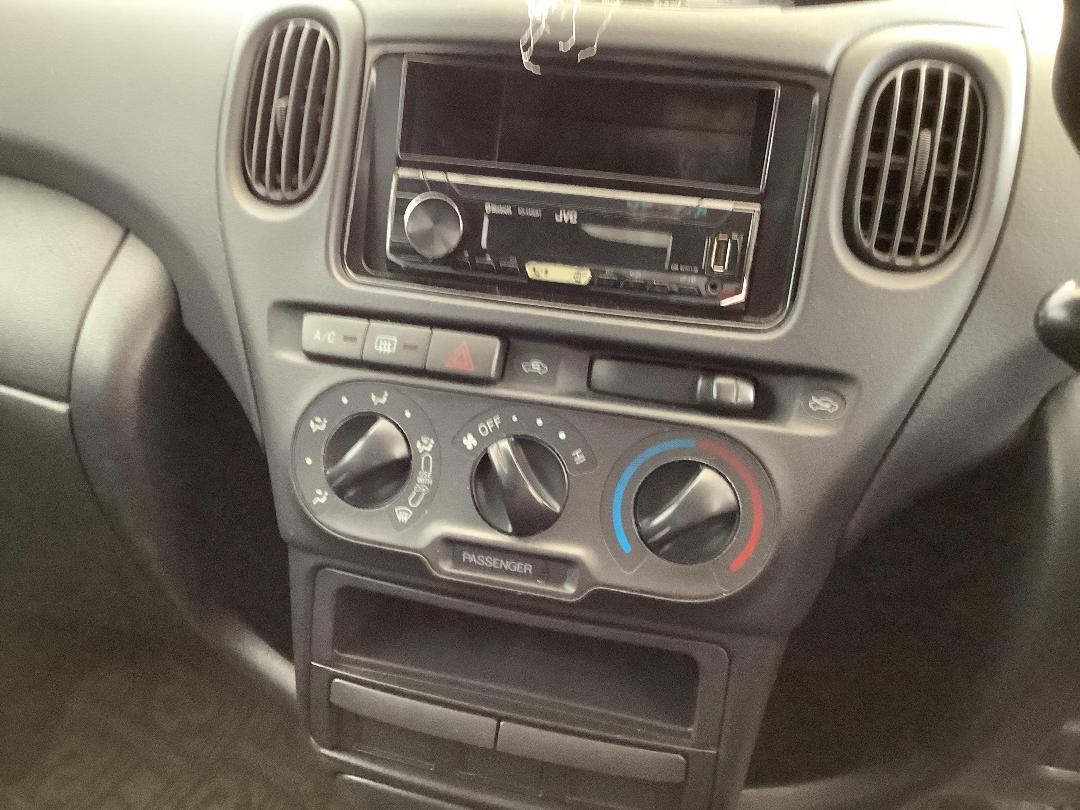 Photo '15' of Toyota Funcargo